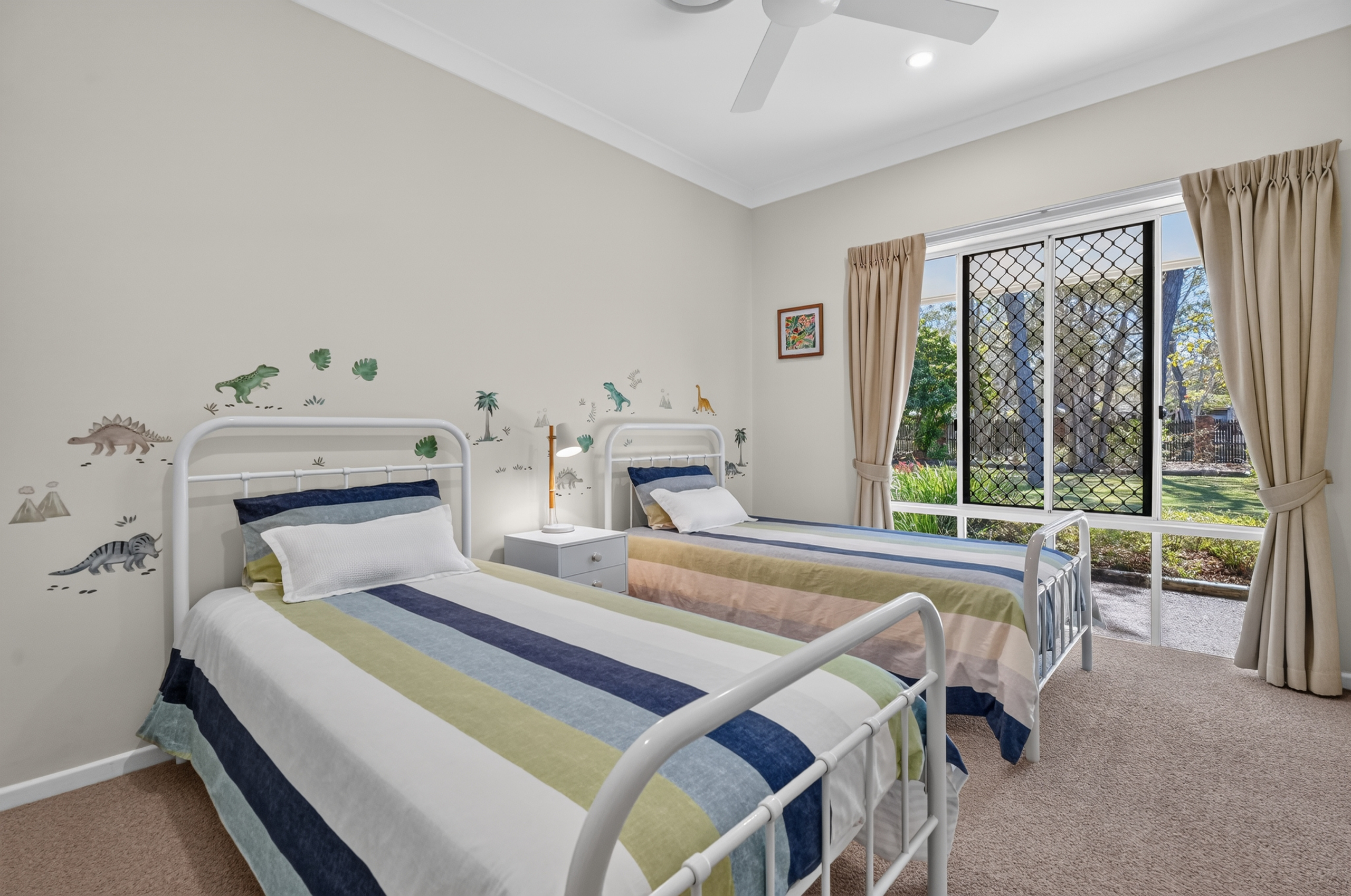 8 Windemere Road, WONDUNNA, QLD 4655 AUS