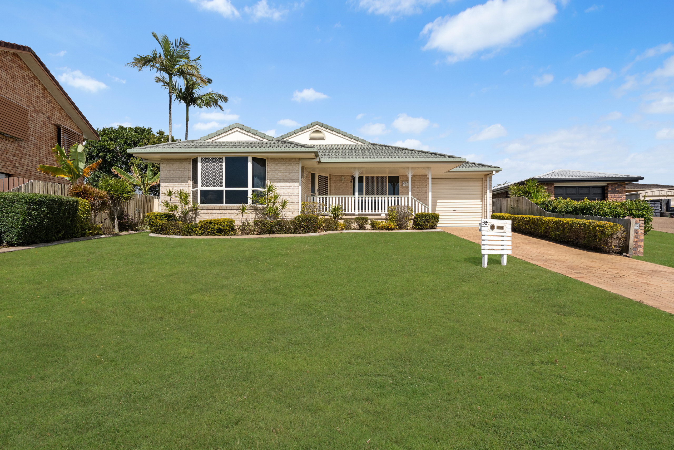 32 Craig Crescent, PIALBA, QLD 4655 AUS
