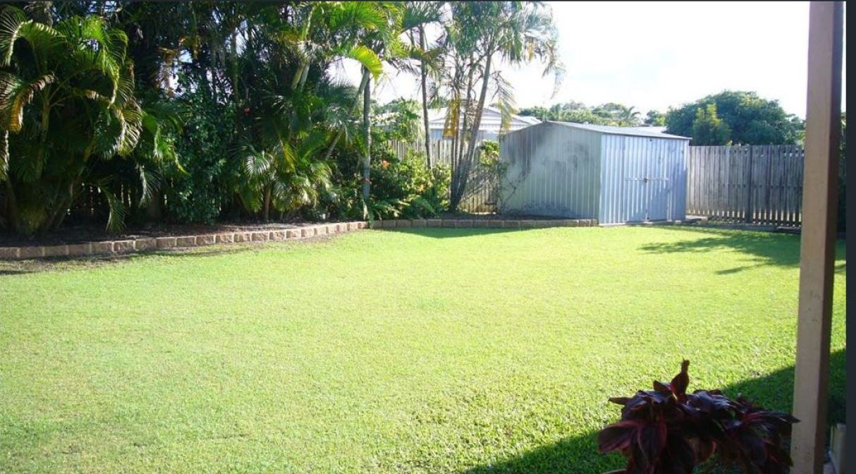 21 Debra Court, URANGAN, QLD 4655 AUS