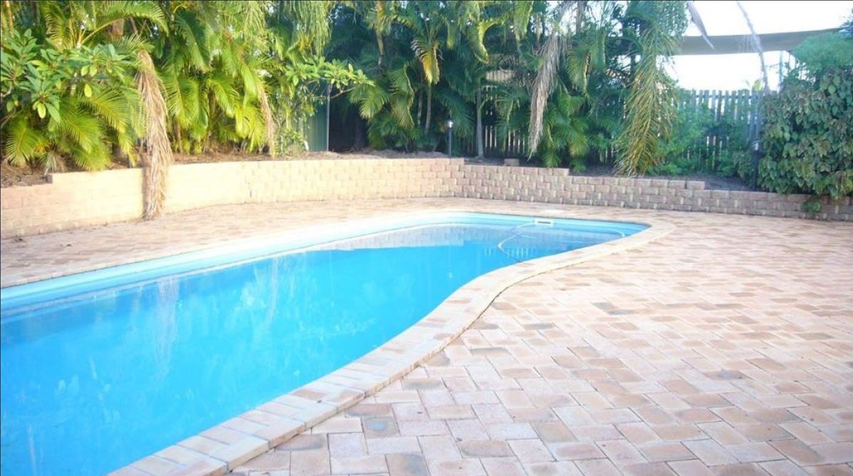 21 Debra Court, URANGAN, QLD 4655 AUS
