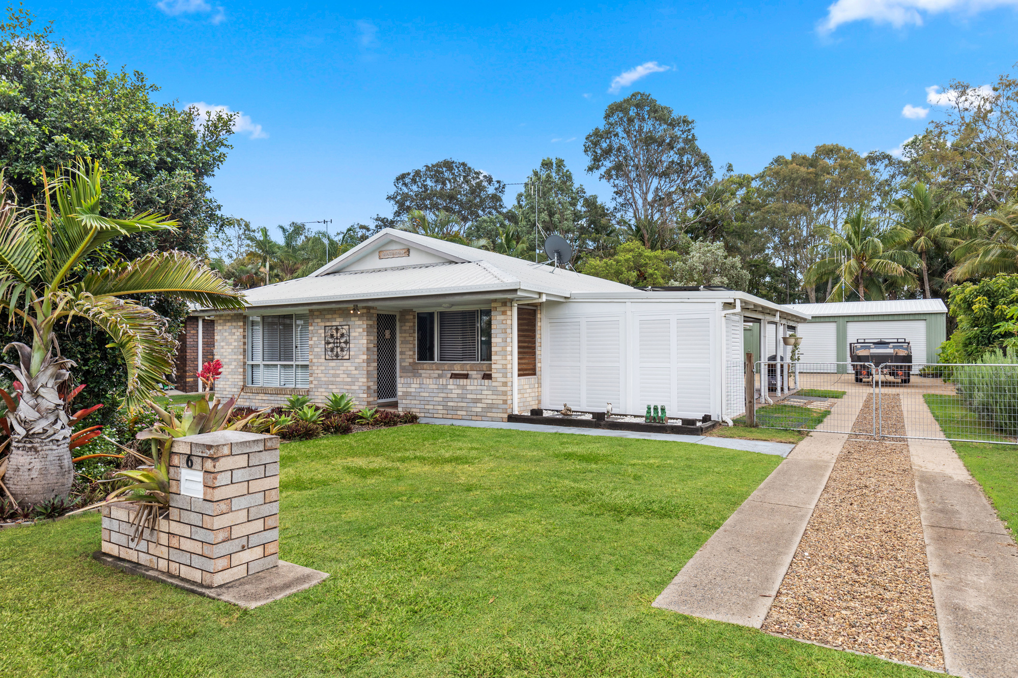 6 Palm Lodge Drive, CRAIGNISH, QLD 4655 AUS