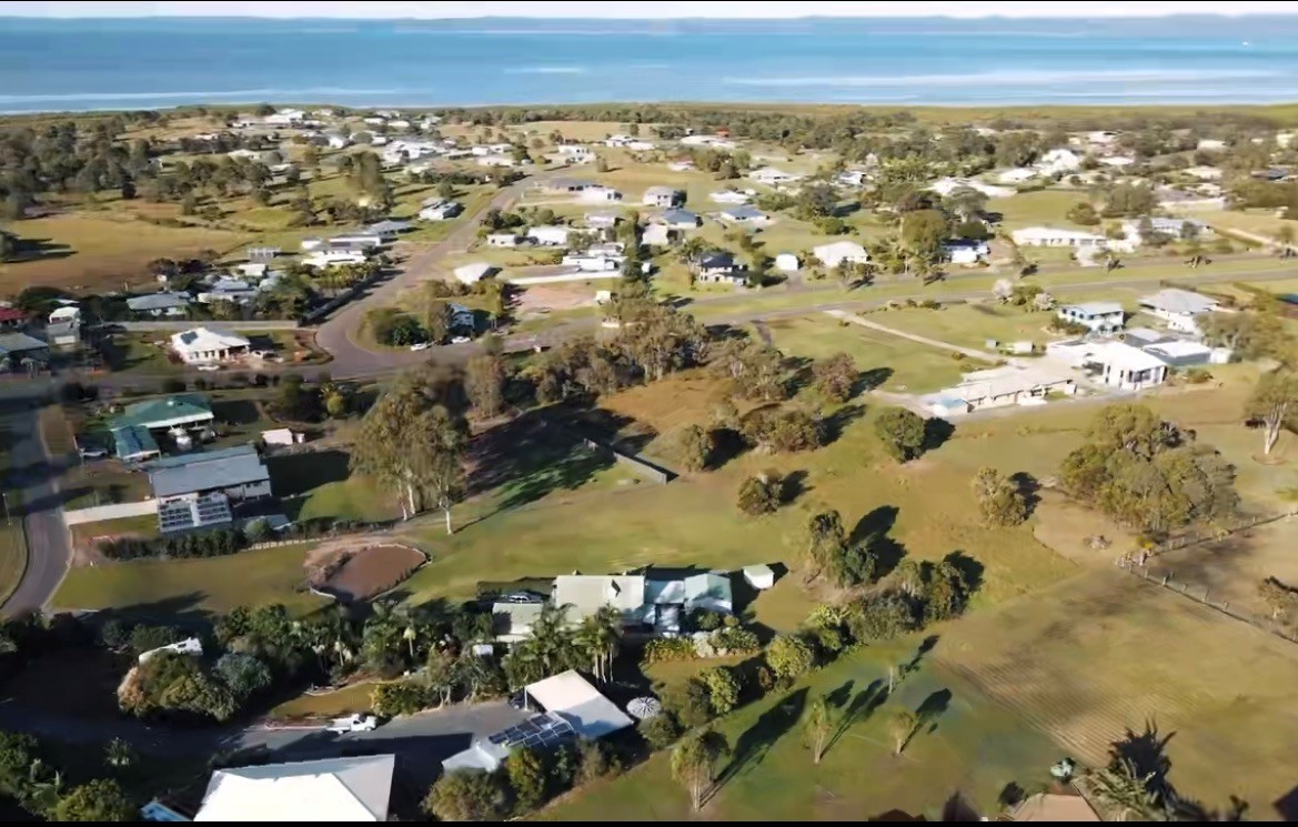 8 Edgecumbe Close, RIVER HEADS, QLD 4655 AUS