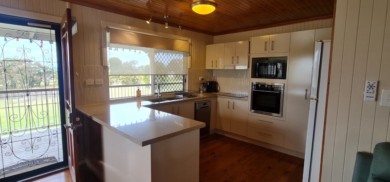 8 Edgecumbe Close, RIVER HEADS, QLD 4655 AUS