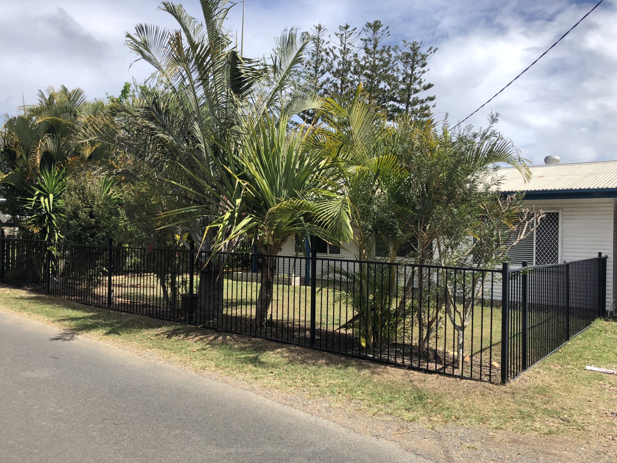 27 Leslie Lane, SCARNESS, QLD 4655 AUS
