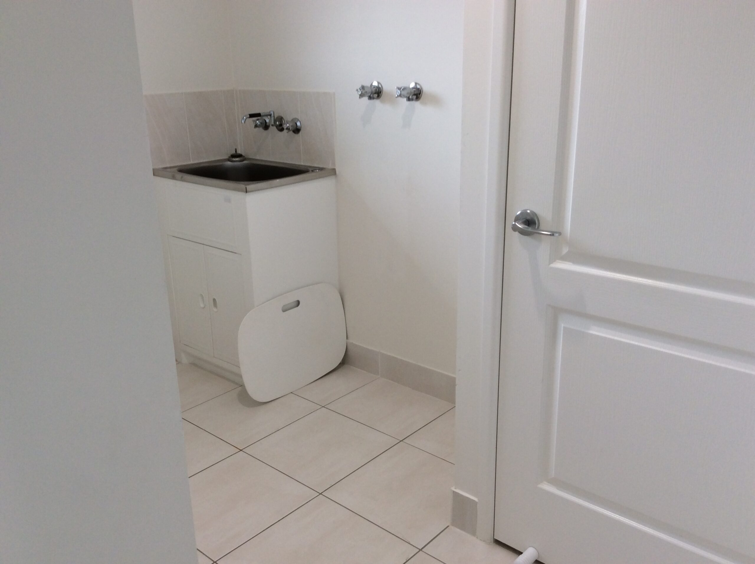 8 Parakeet Circuit, KAWUNGAN, QLD 4655 AUS