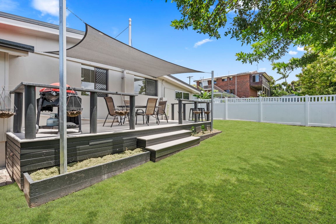 35 John Street, SCARNESS, QLD 4655 AUS