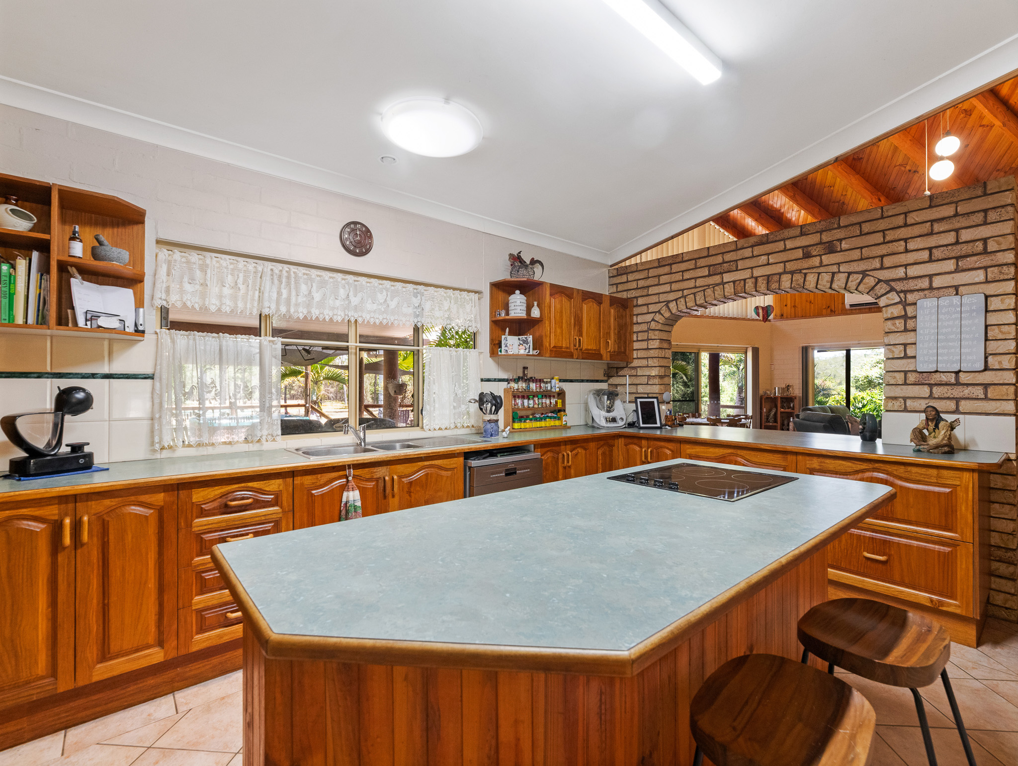 200 Parke Avenue, SUNSHINE ACRES, QLD 4655 AUS