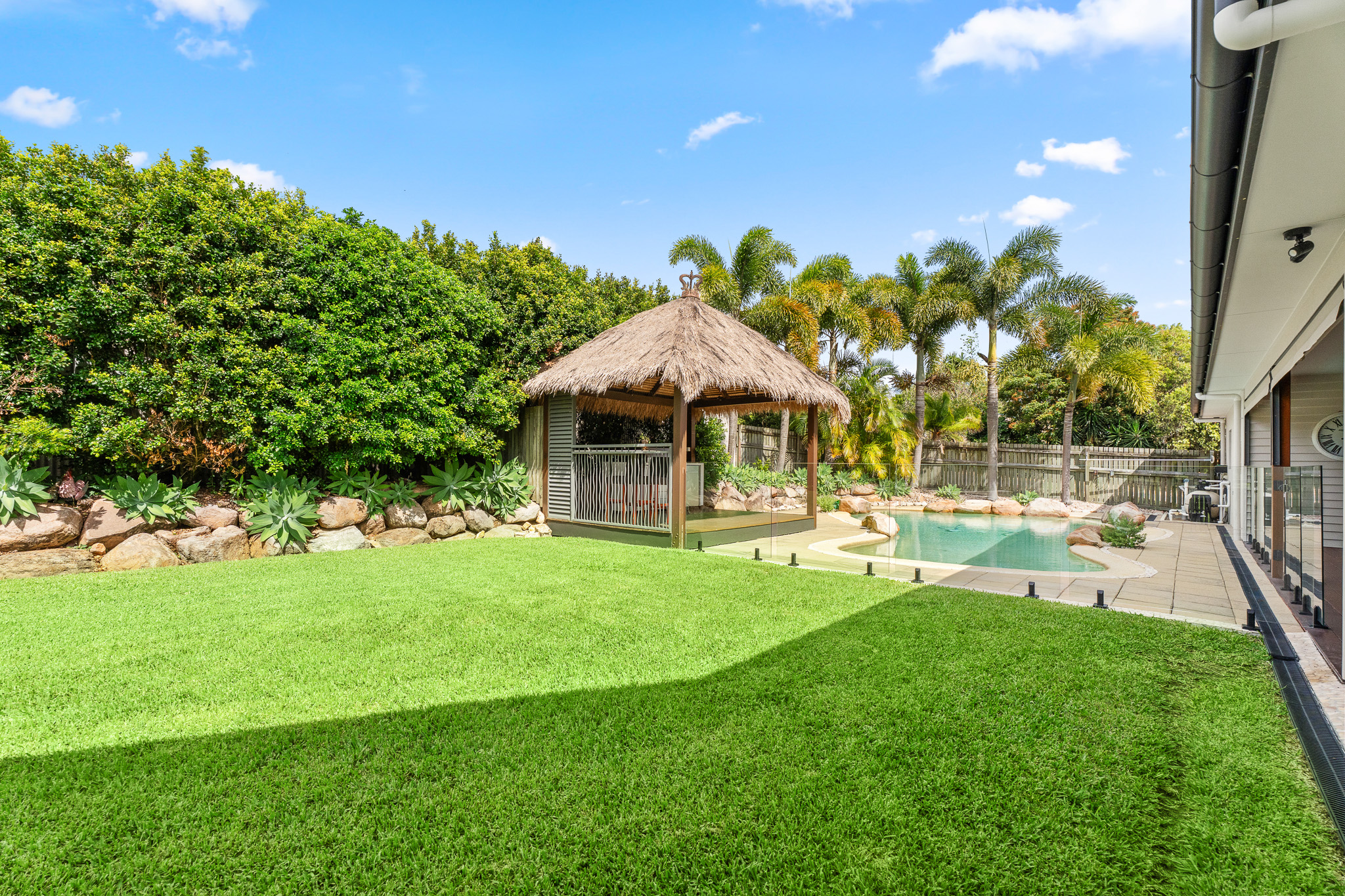 9-11 Gundesen Drive, URRAWEEN, QLD 4655 AUS
