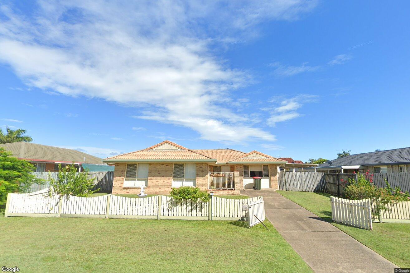 17 Foreshore Drive, URANGAN, QLD 4655 AUS