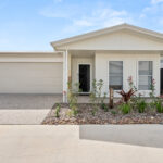 309/5 Serenity Drive, ELI WATERS, QLD 4655 AUS