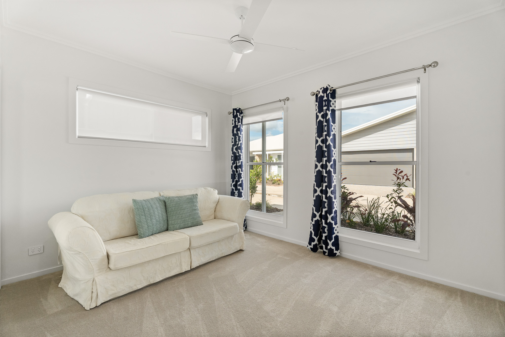 309/5 Serenity Drive, ELI WATERS, QLD 4655 AUS