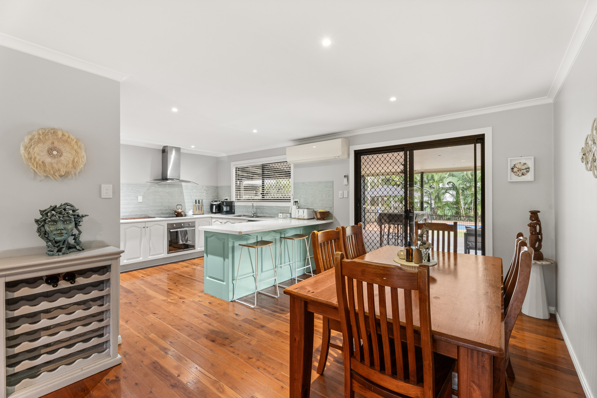 16-18 Mungara Court, WONDUNNA, QLD 4655 AUS