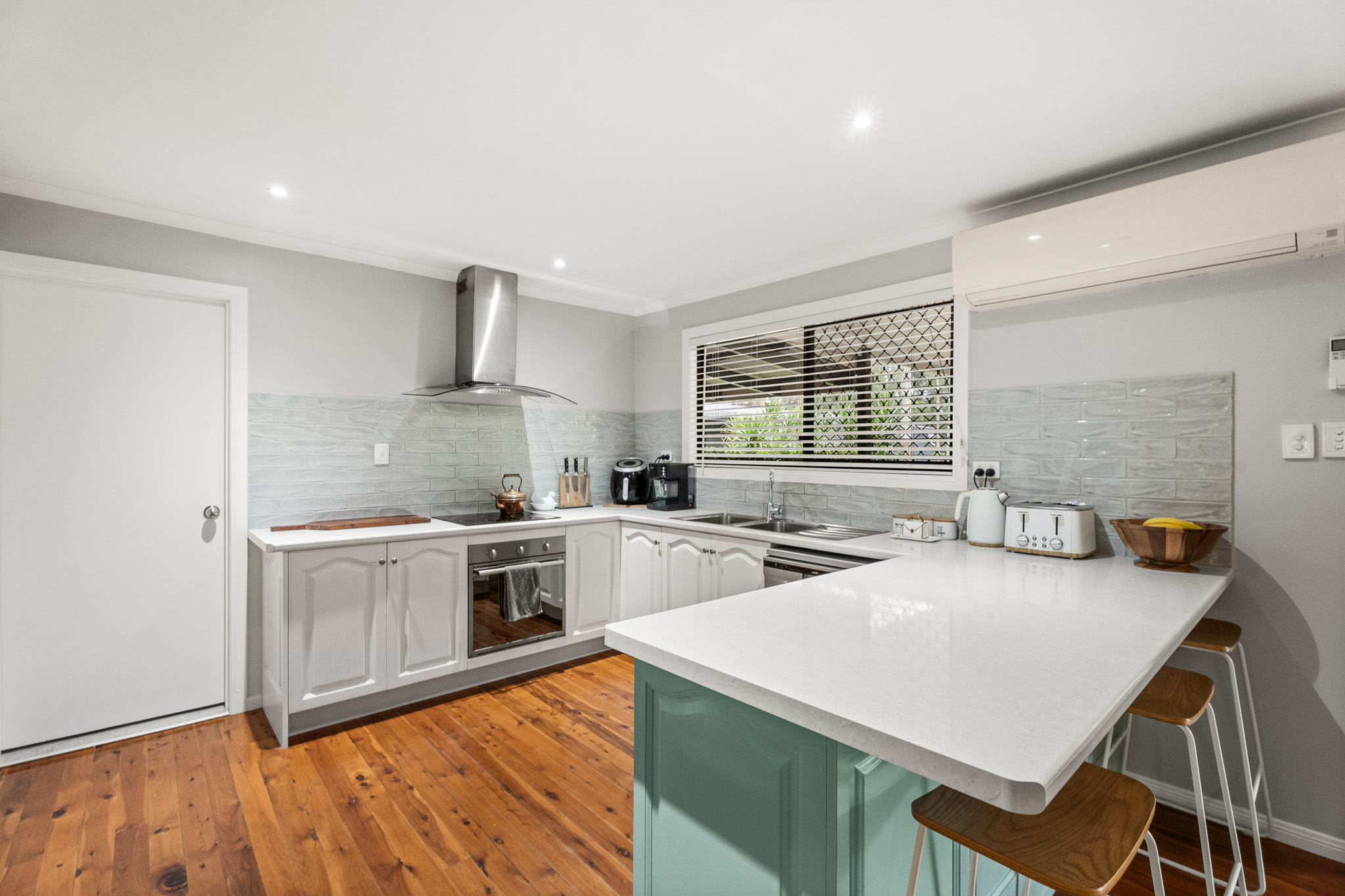 16-18 Mungara Court, WONDUNNA, QLD 4655 AUS