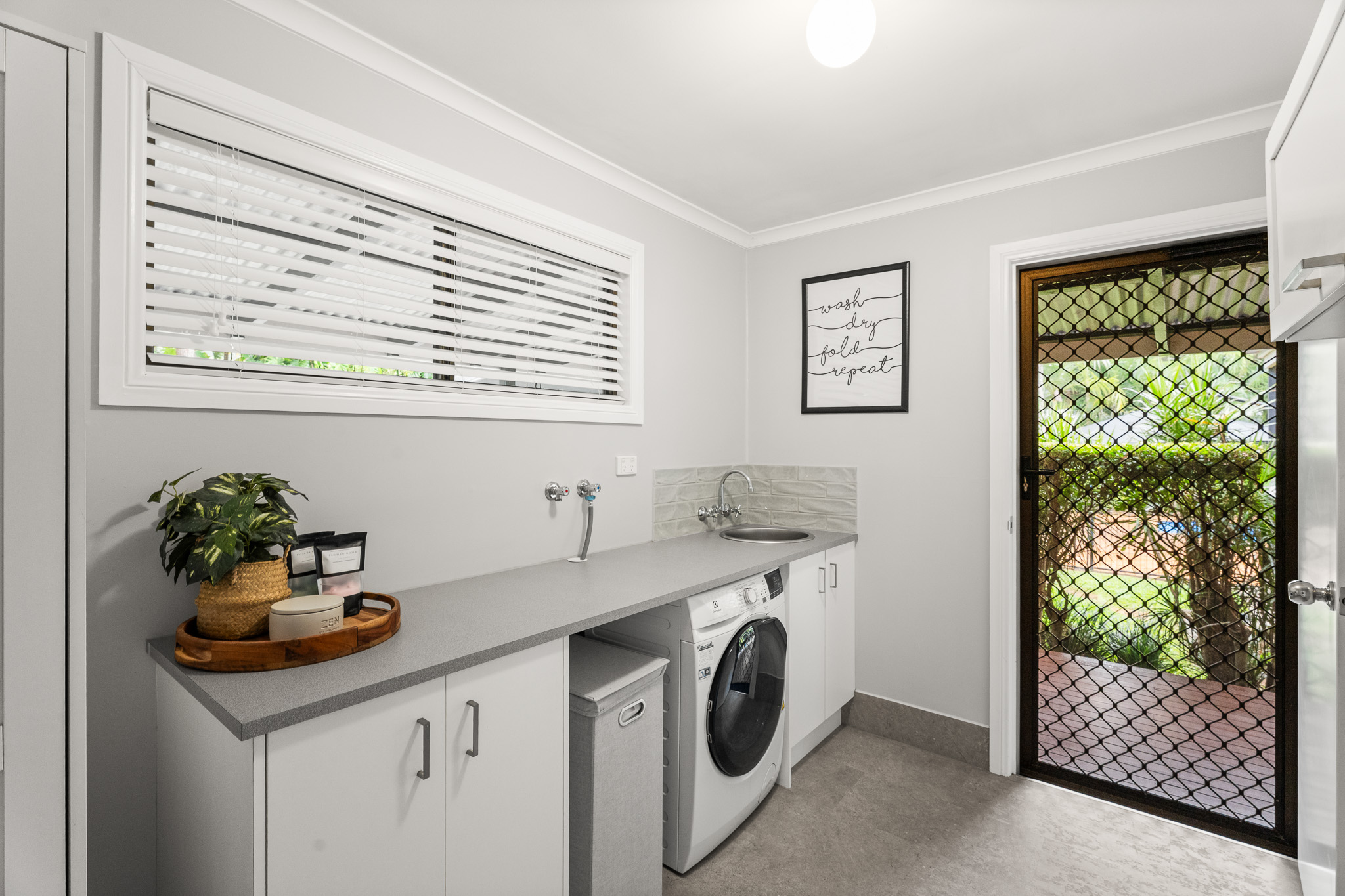 16-18 Mungara Court, WONDUNNA, QLD 4655 AUS