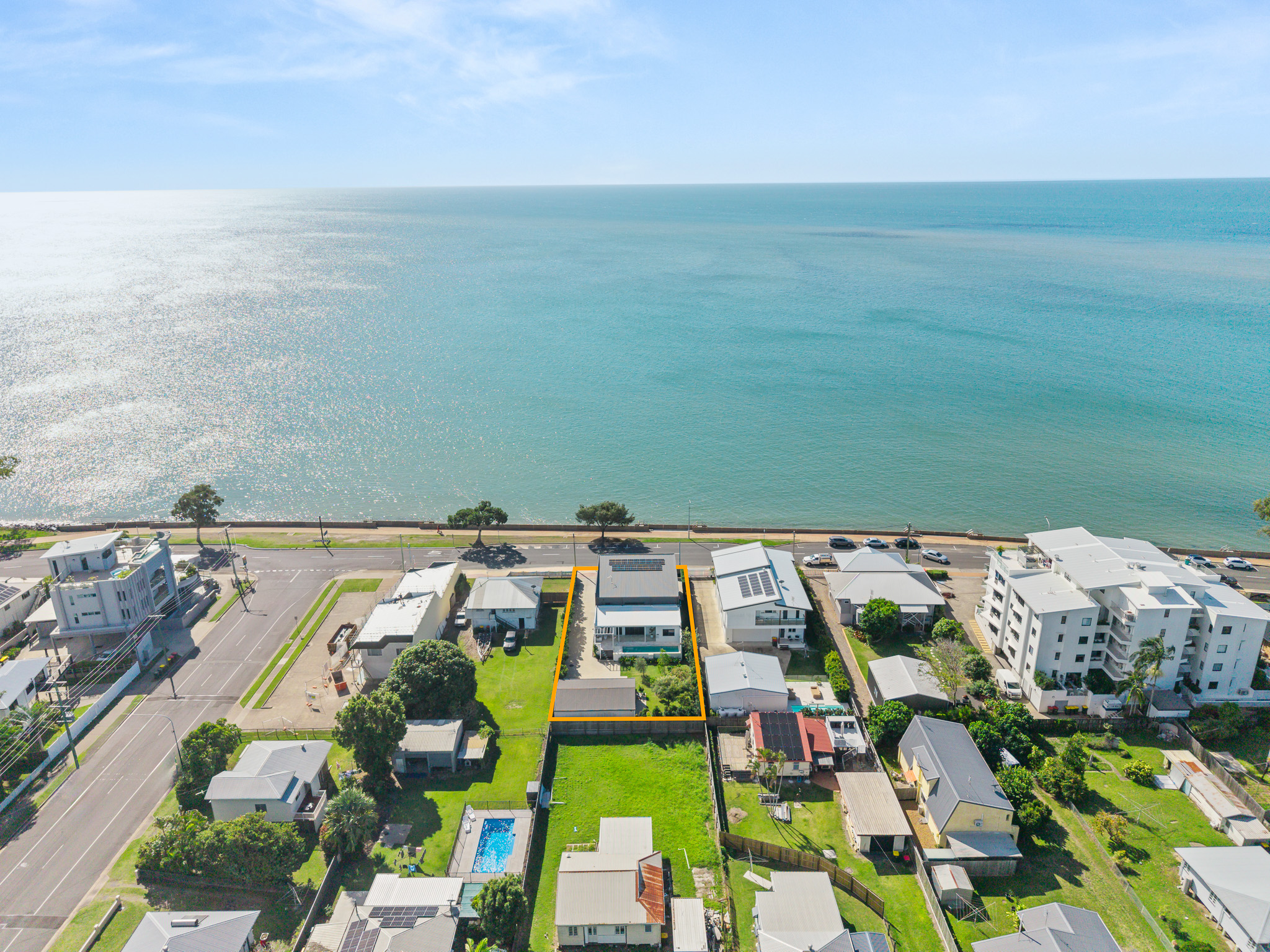 555 Esplanade, URANGAN, QLD 4655 AUS