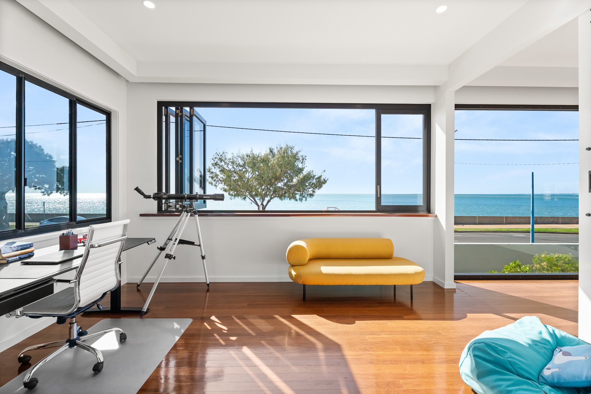 555 Esplanade, URANGAN, QLD 4655 AUS