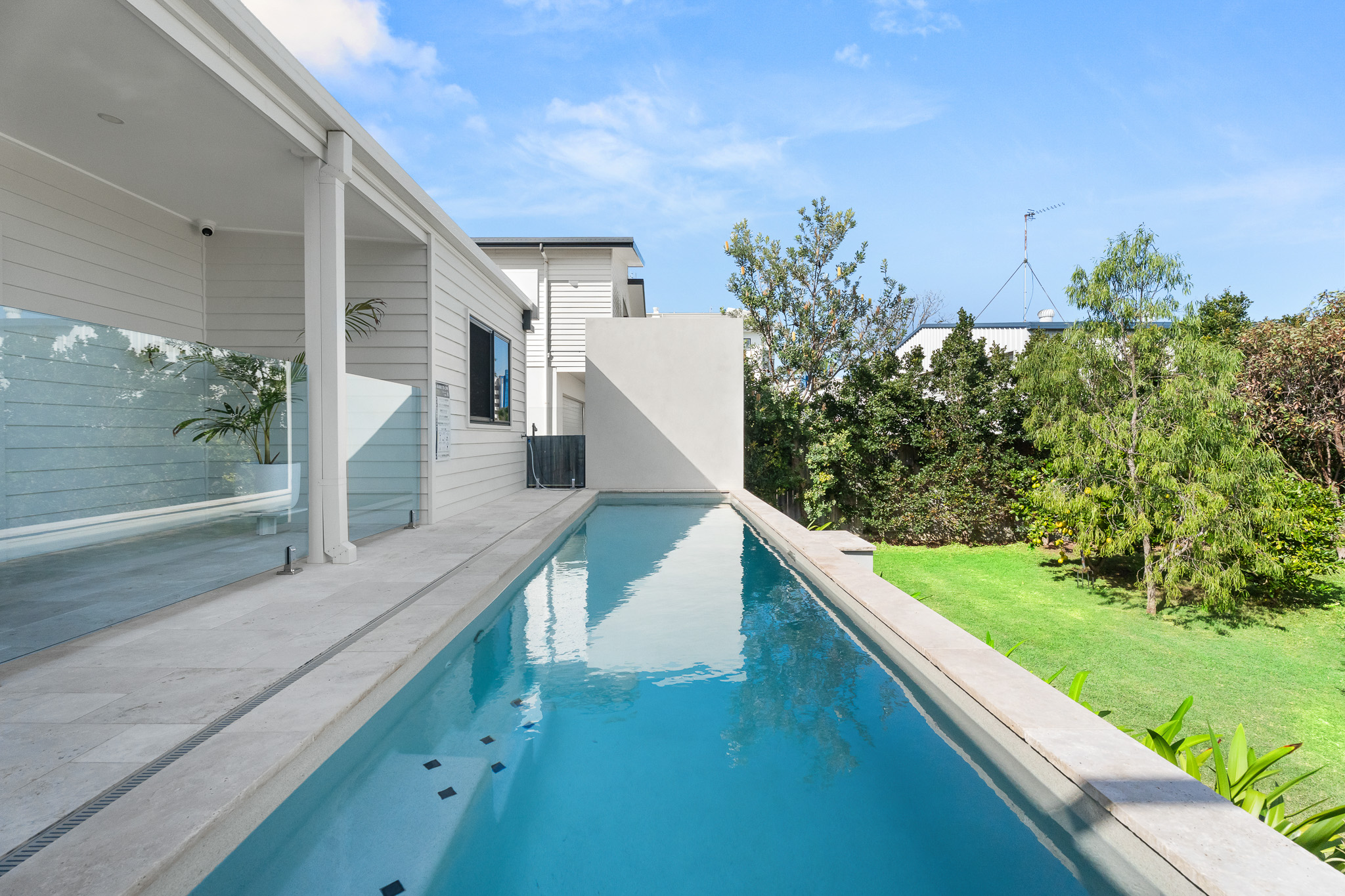 555 Esplanade, URANGAN, QLD 4655 AUS
