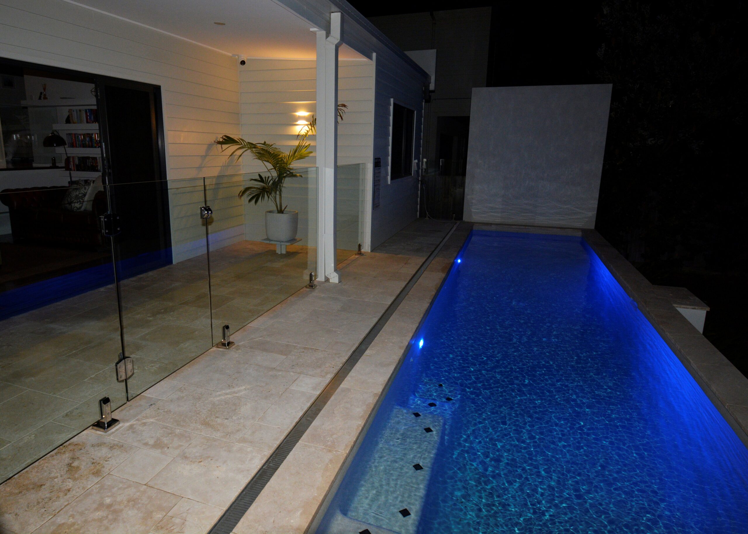 555 Esplanade, URANGAN, QLD 4655 AUS