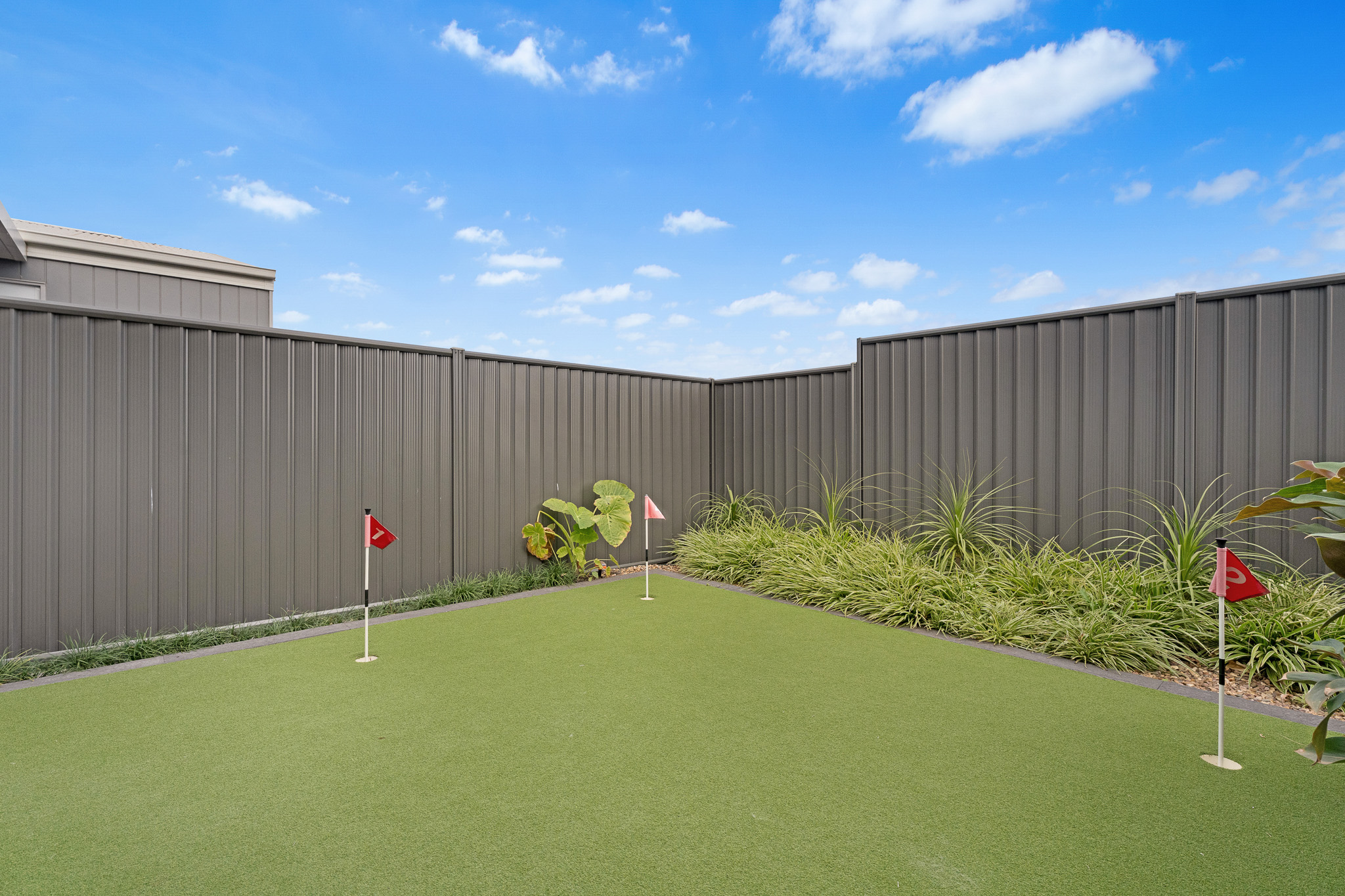 64/5 Serenity Drive, ELI WATERS, QLD 4655 AUS