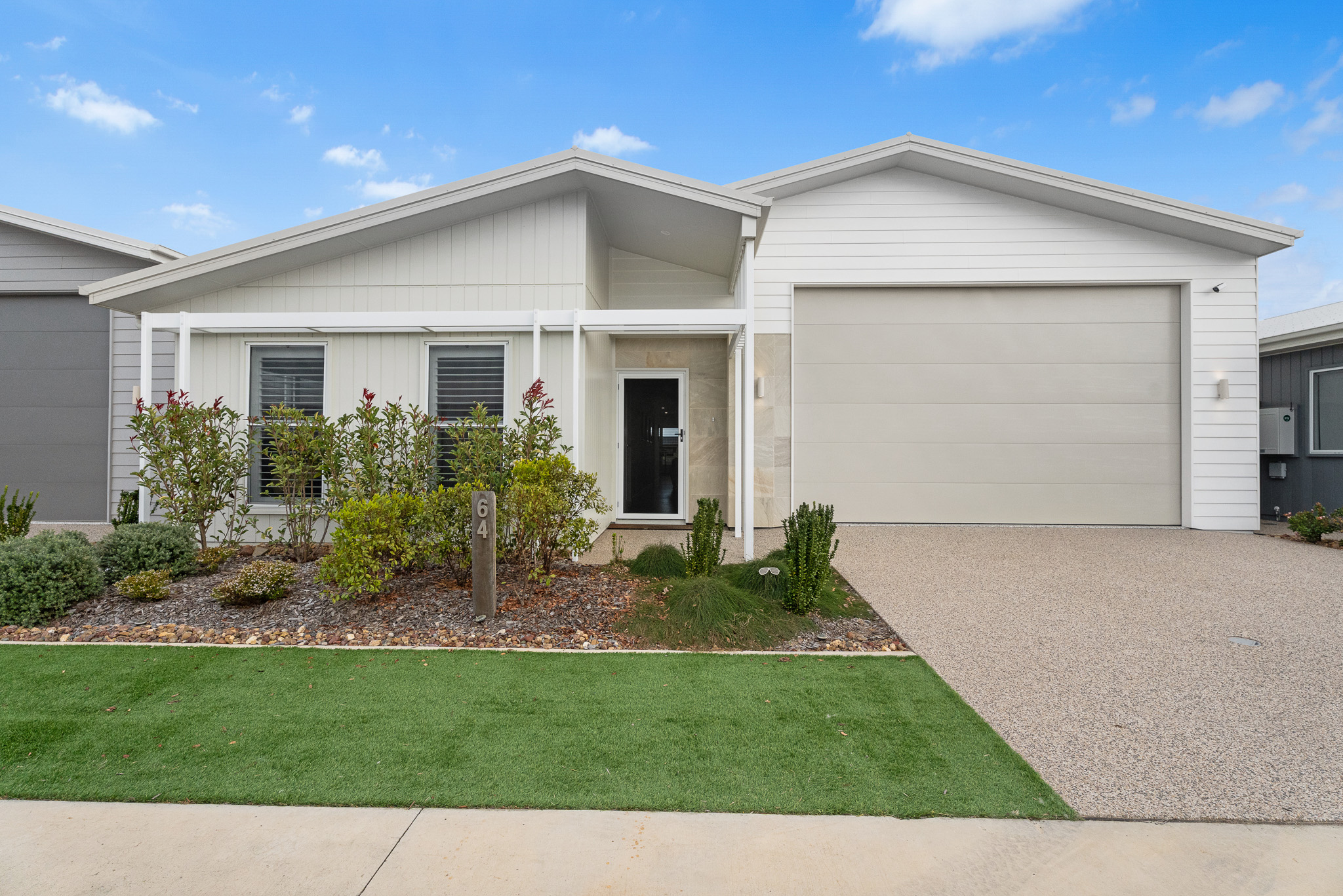 64/5 Serenity Drive, ELI WATERS, QLD 4655 AUS