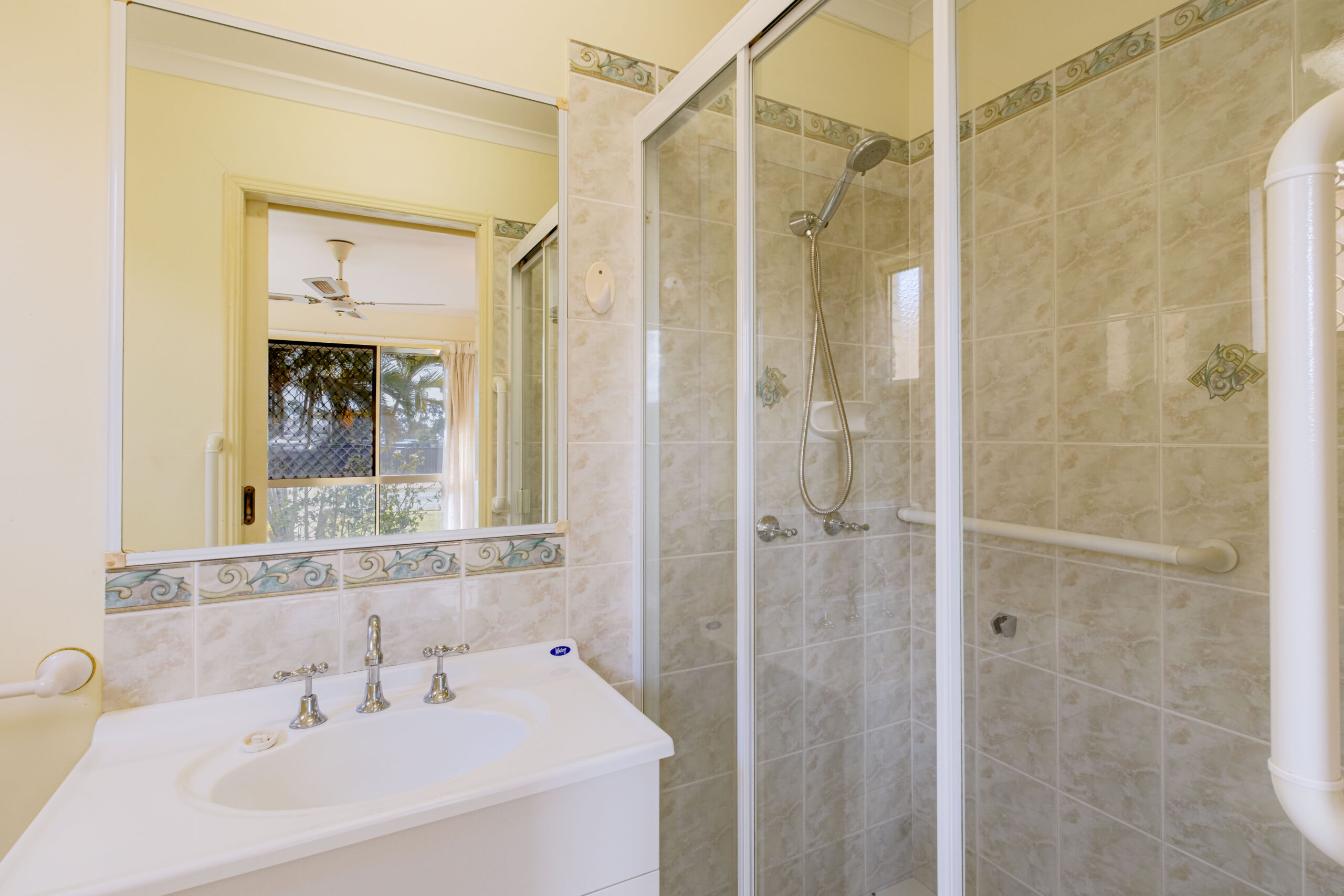 91 Colyton Street, TORQUAY, QLD 4655 AUS
