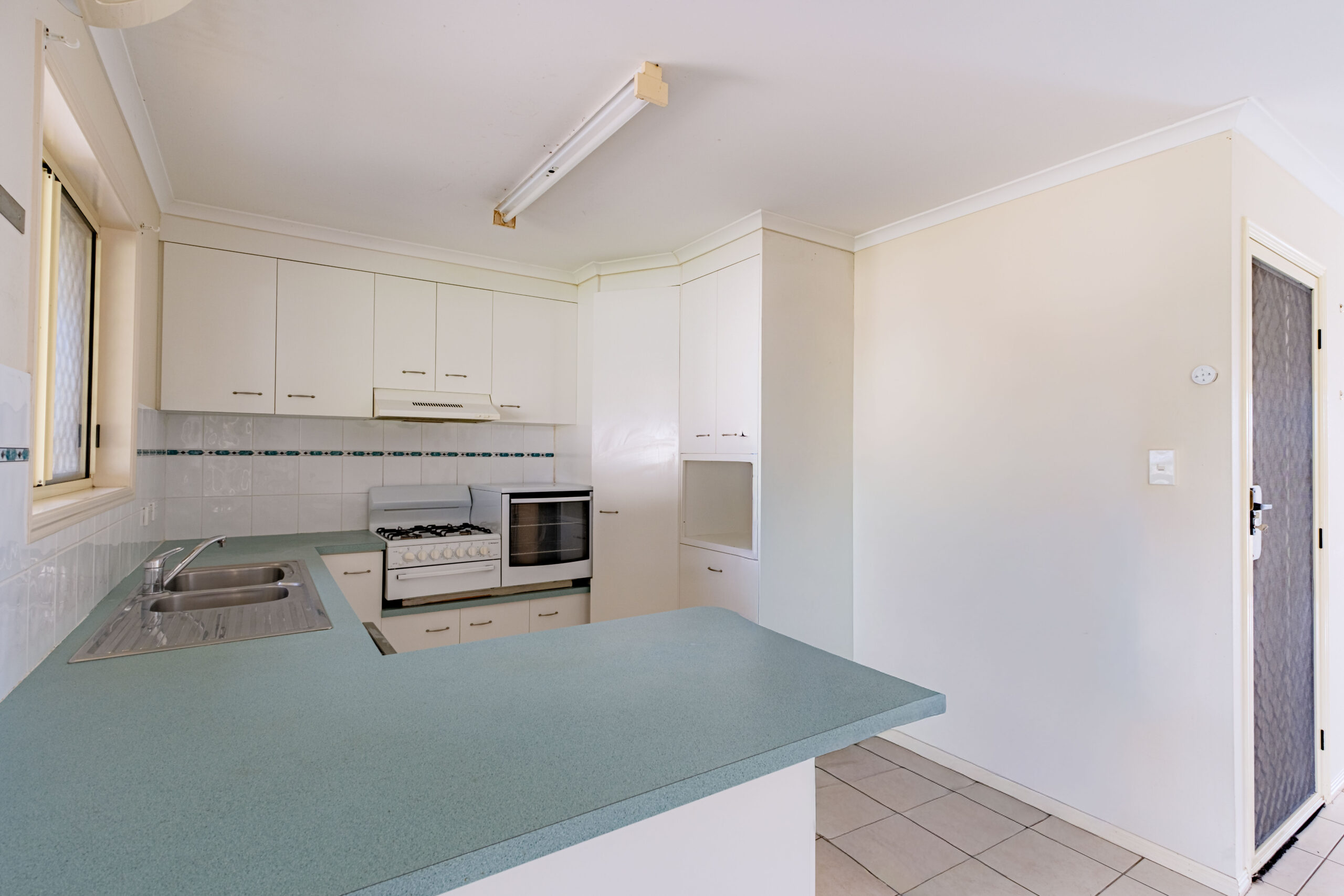 91 Colyton Street, TORQUAY, QLD 4655 AUS