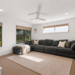 16 Blaxland Road, URRAWEEN, QLD 4655 AUS