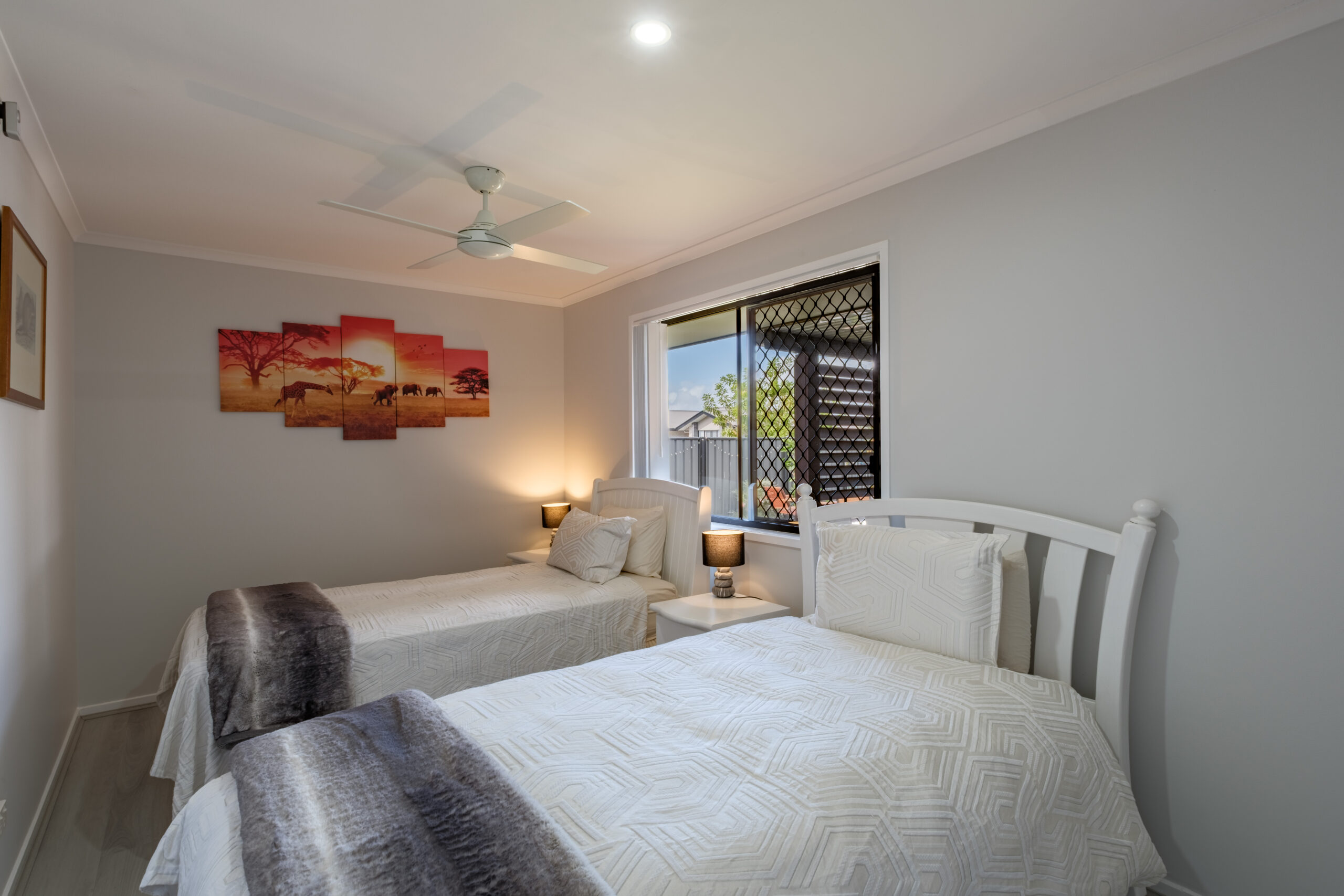 2 Waterside Way, ELI WATERS, QLD 4655 AUS