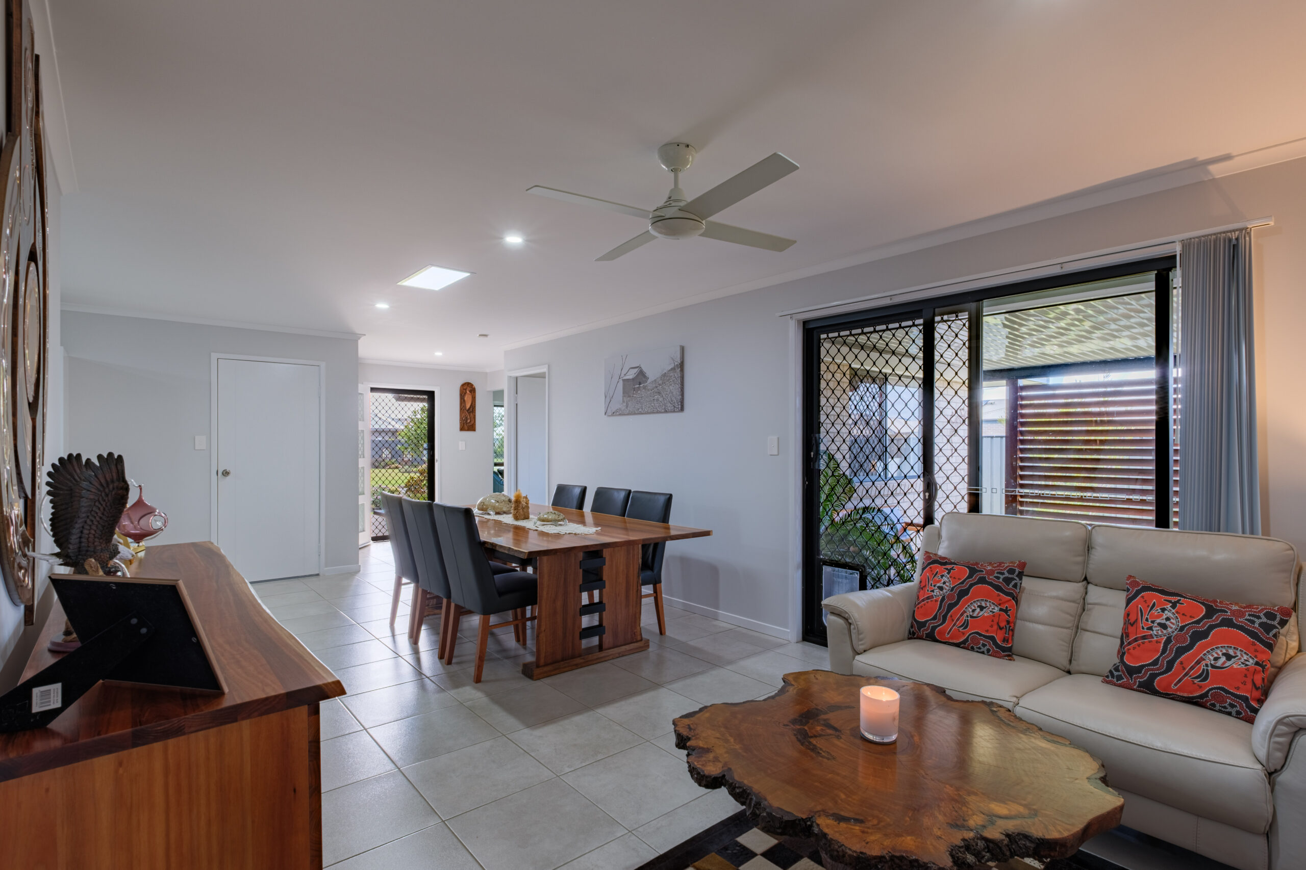 2 Waterside Way, ELI WATERS, QLD 4655 AUS