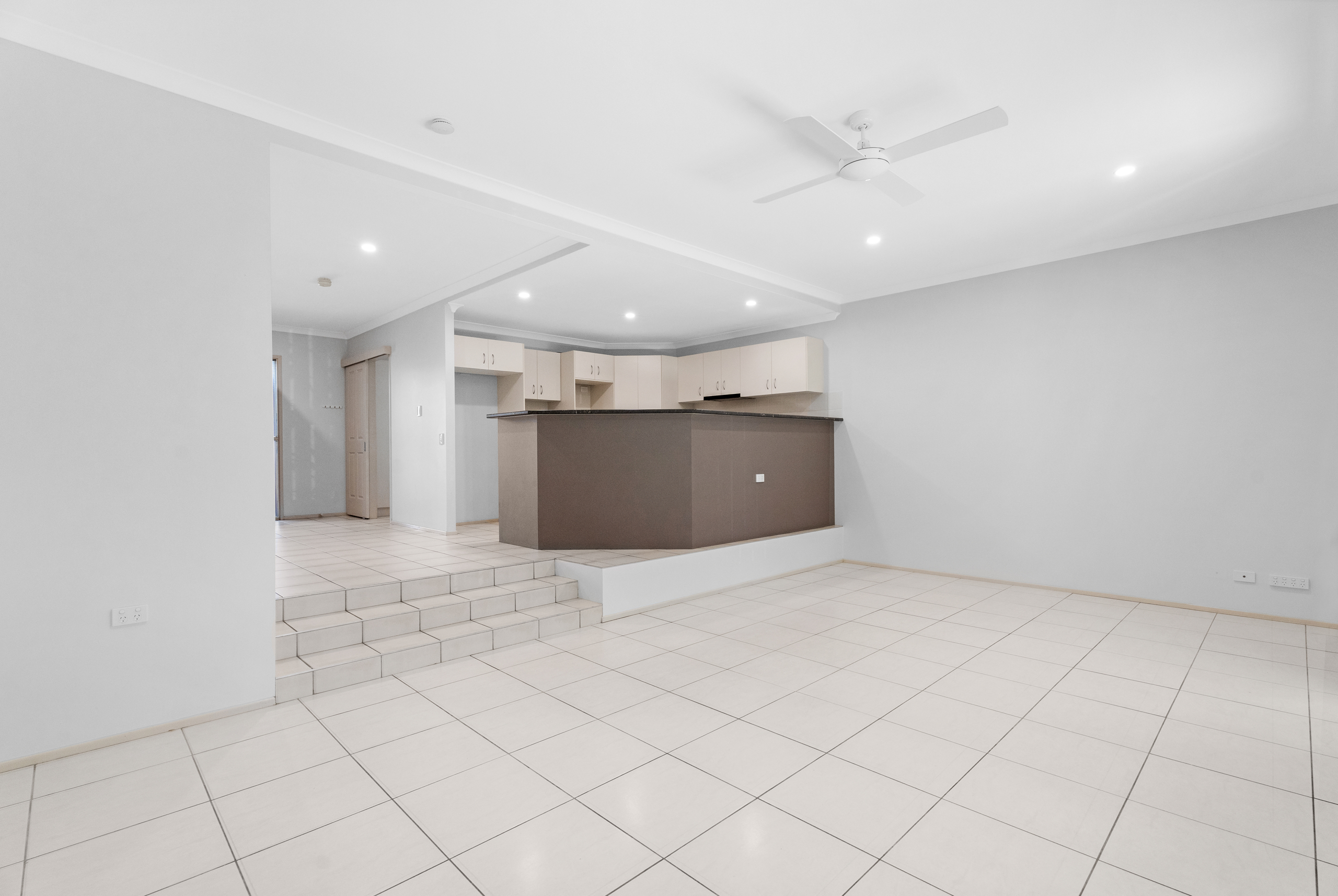 7/30 East Street, SCARNESS, QLD 4655 AUS