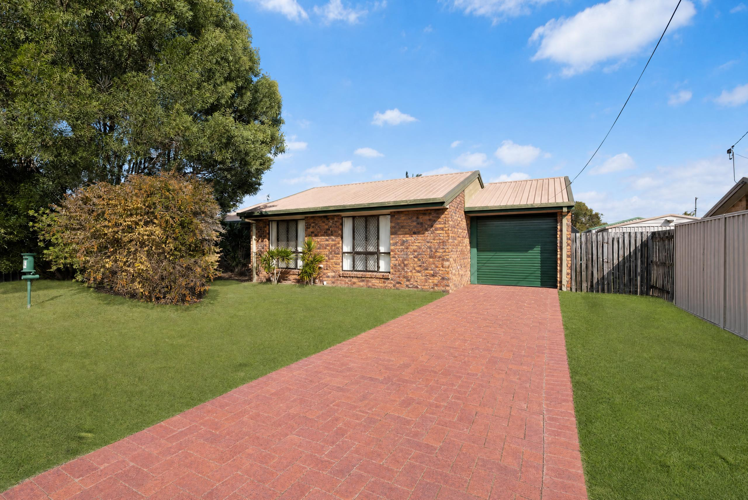 12 Wuruma Street, SCARNESS, QLD 4655 AUS