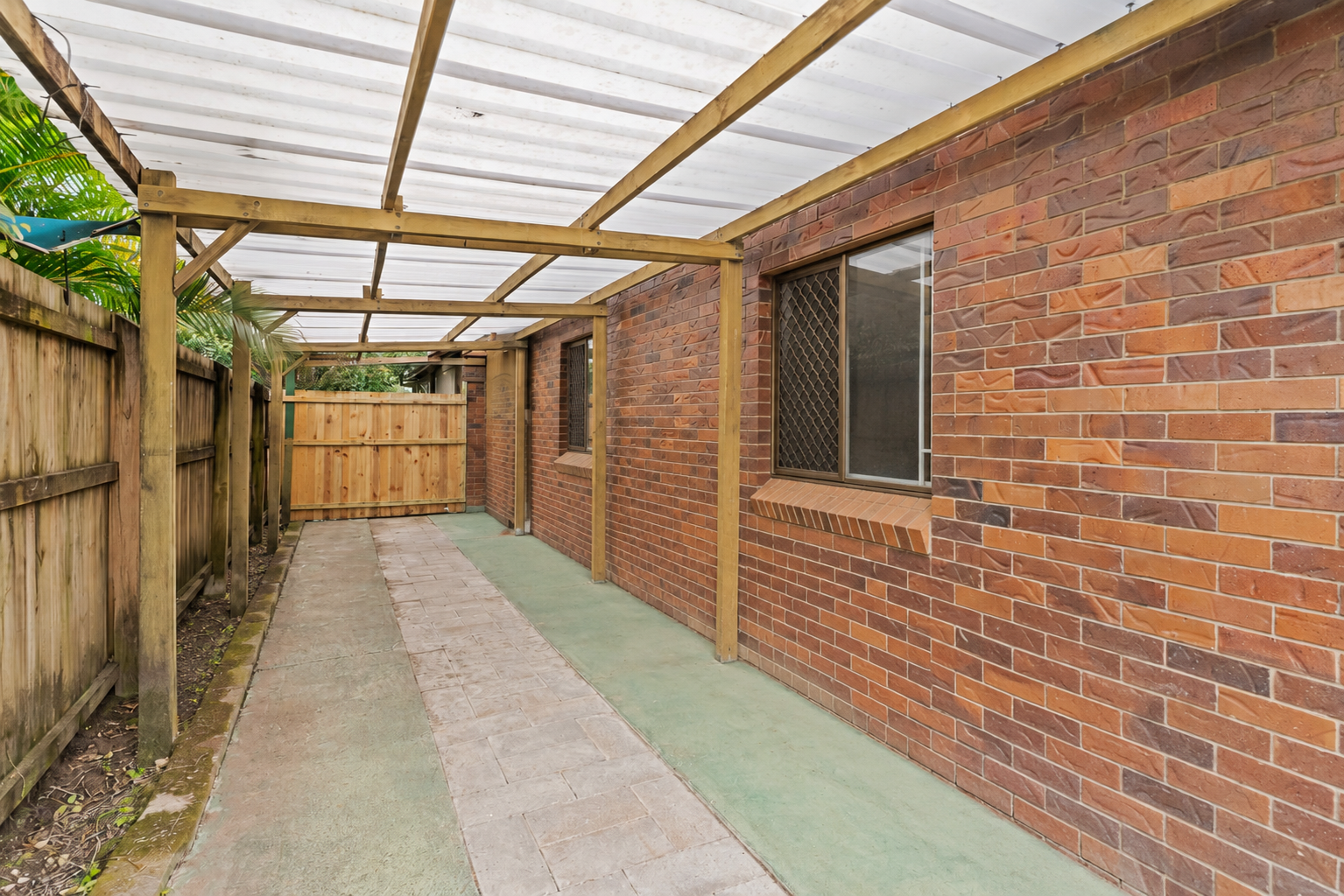 17 Tanna Street, PIALBA, QLD 4655 AUS