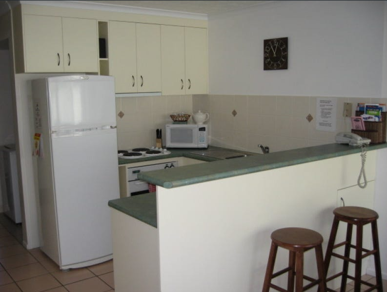 6/407 Esplanade, TORQUAY, QLD 4655 AUS