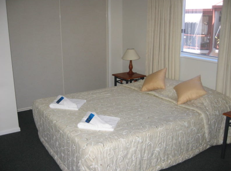 6/407 Esplanade, TORQUAY, QLD 4655 AUS
