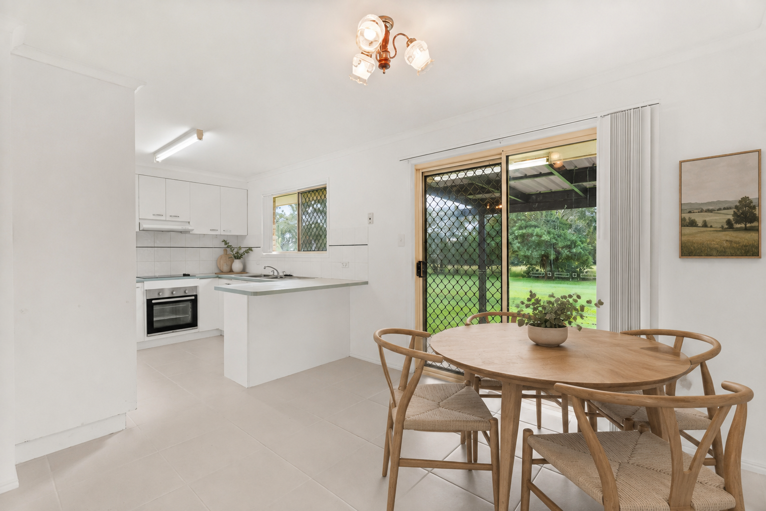 190 Lower Mountain Road, DUNDOWRAN, QLD 4655 AUS