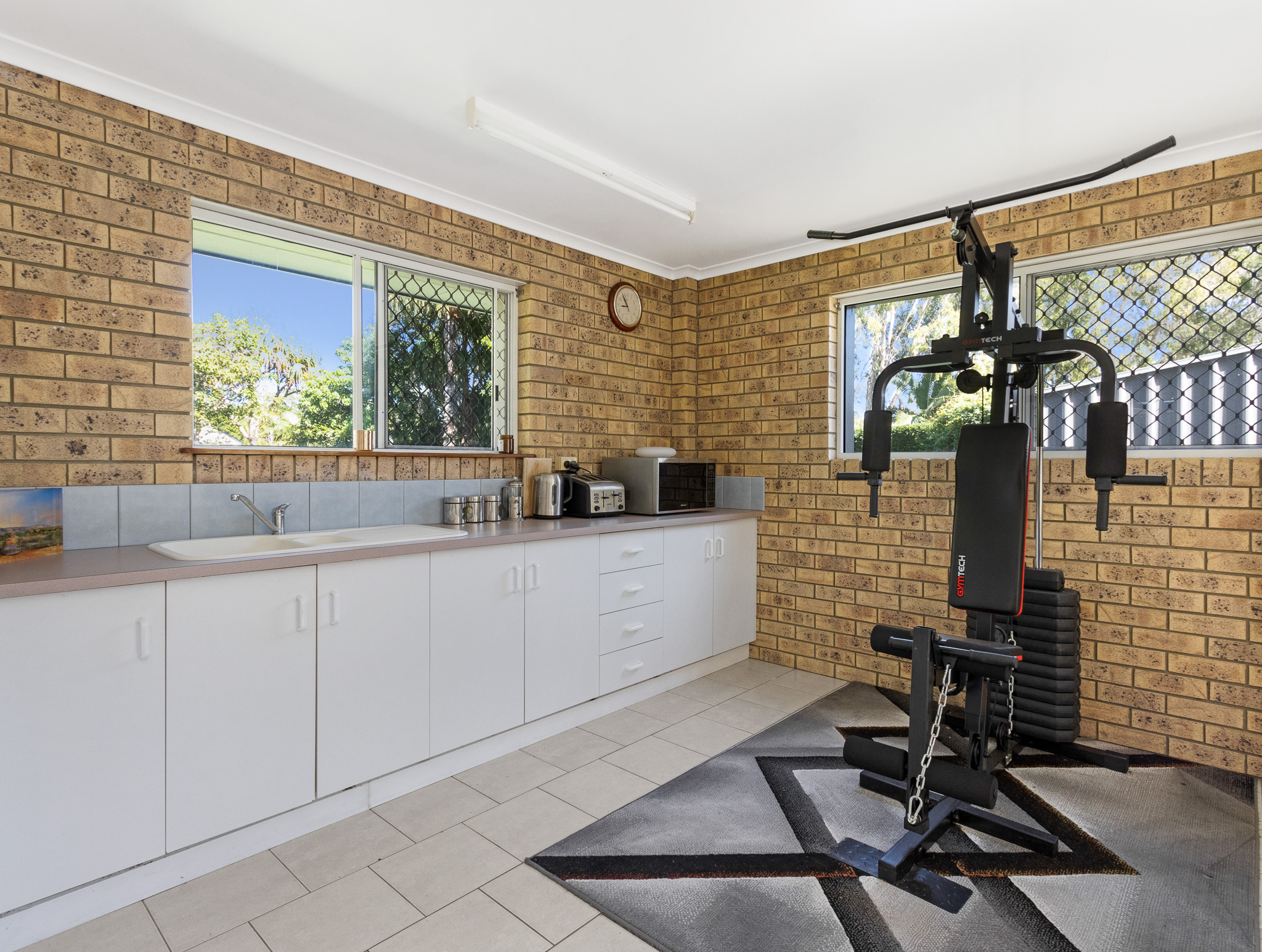 8 Kauri Court, DUNDOWRAN BEACH, QLD 4655 AUS