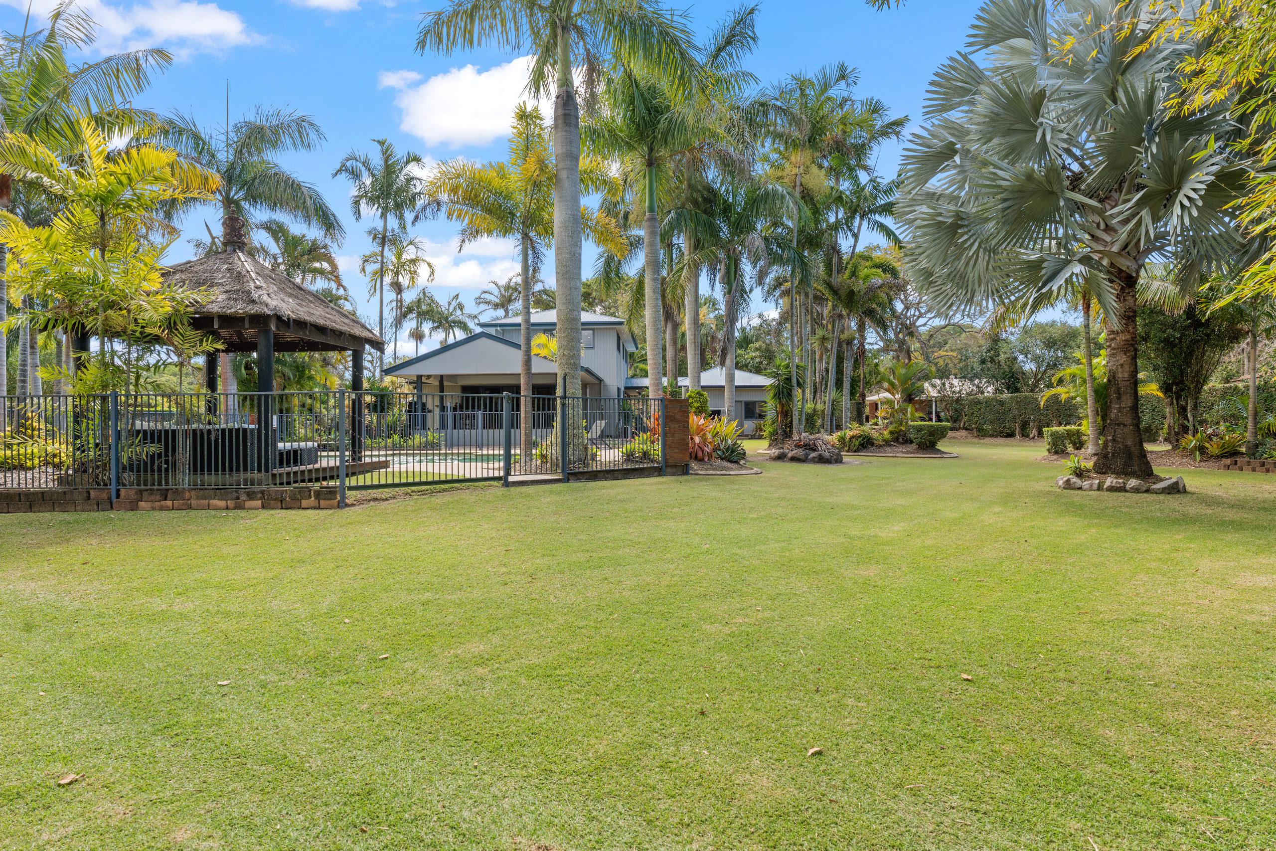 8 Kauri Court, DUNDOWRAN BEACH, QLD 4655 AUS