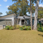 27 Spence Street, POINT VERNON, QLD 4655 AUS