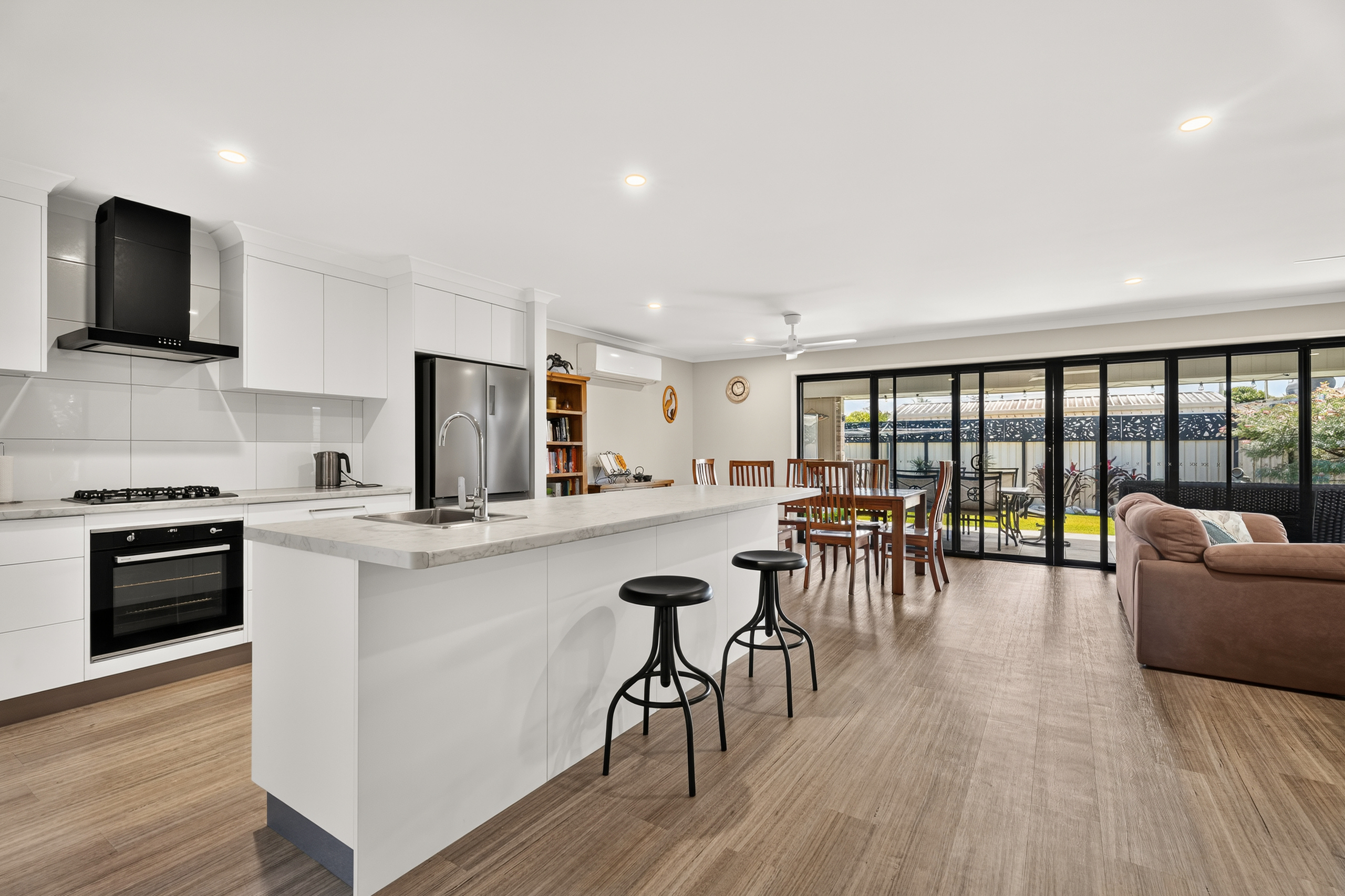 8 View Street, TORQUAY, QLD 4655 AUS