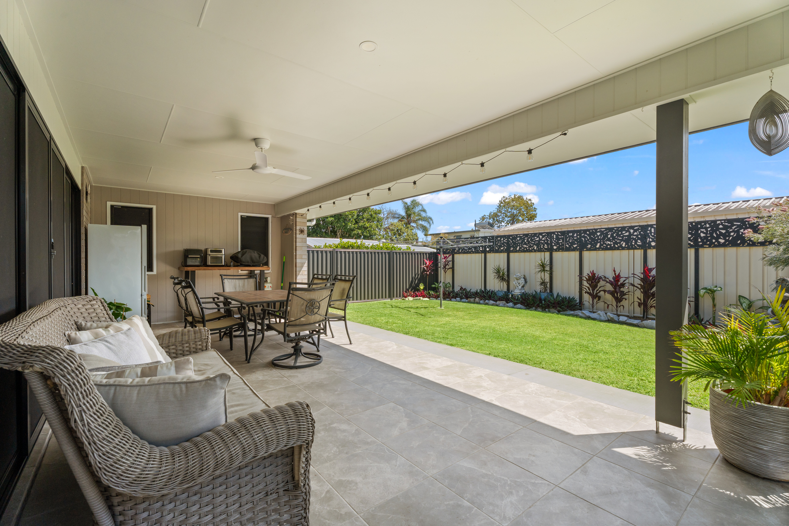 8 View Street, TORQUAY, QLD 4655 AUS