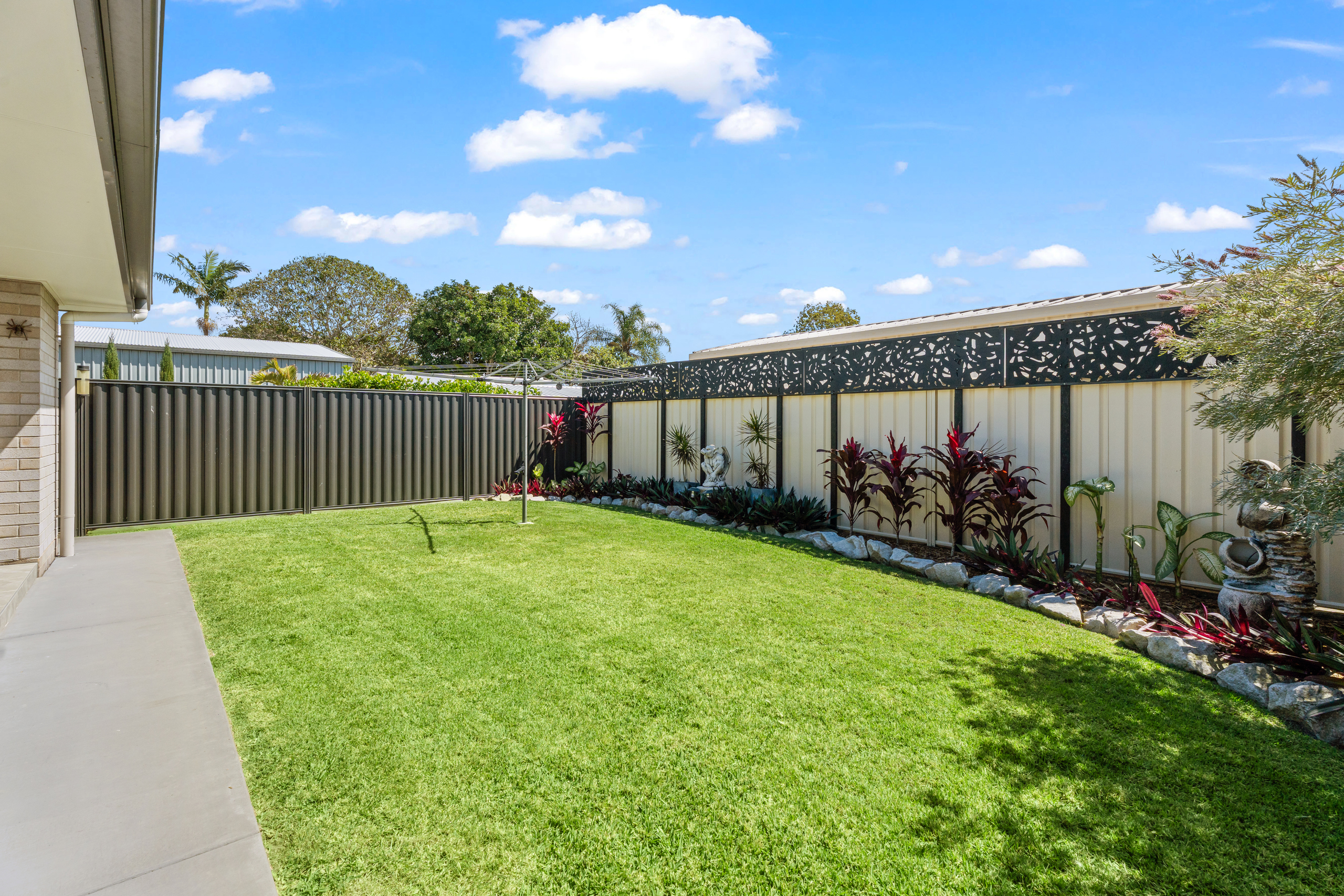 8 View Street, TORQUAY, QLD 4655 AUS