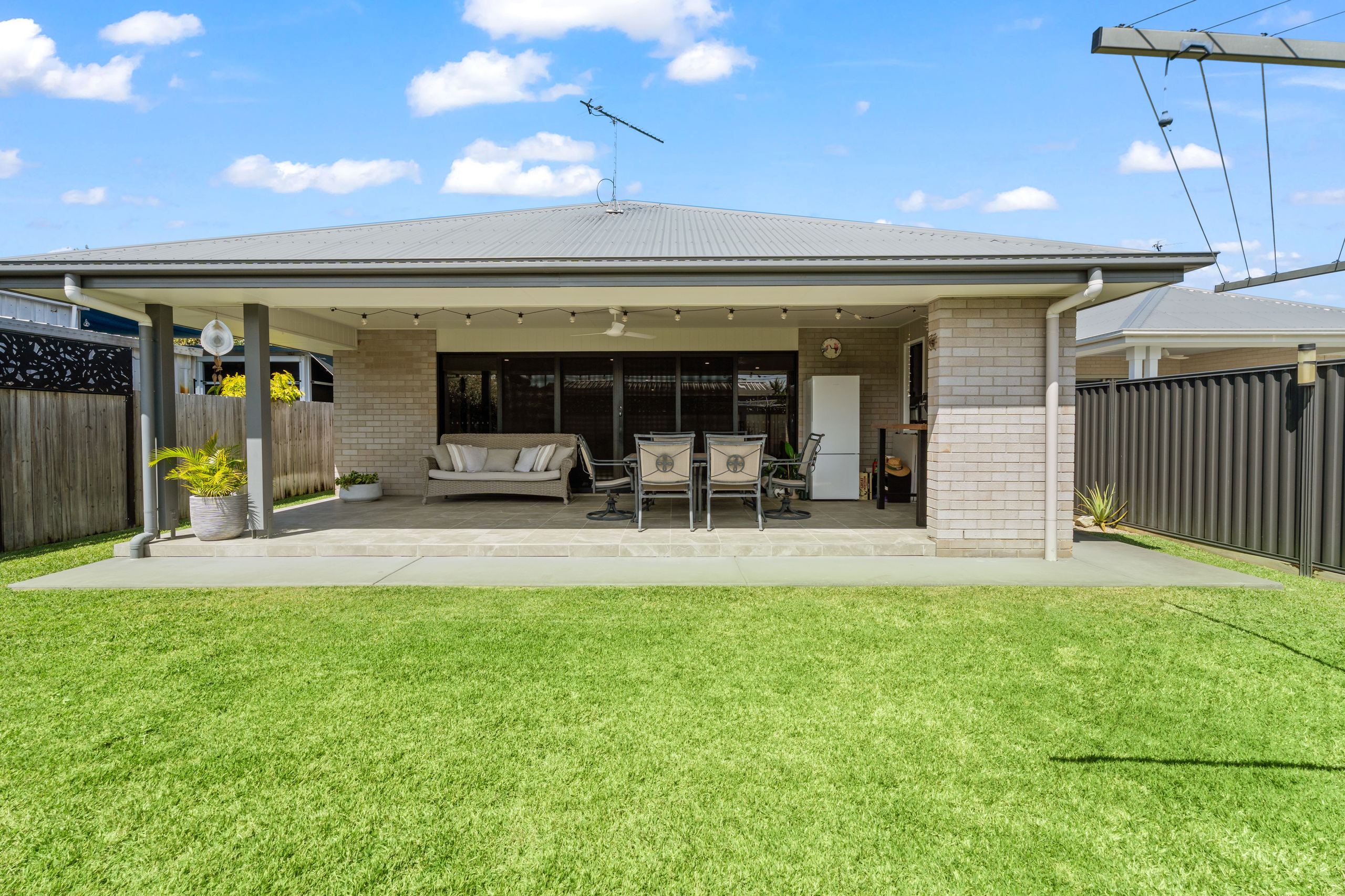 8 View Street, TORQUAY, QLD 4655 AUS