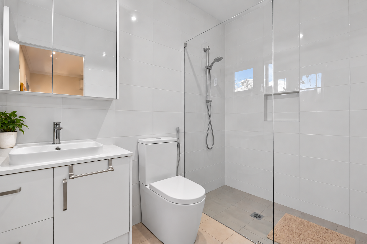 275/5 SERENITY DRIVE, ELI WATERS, QLD 4655 AUS