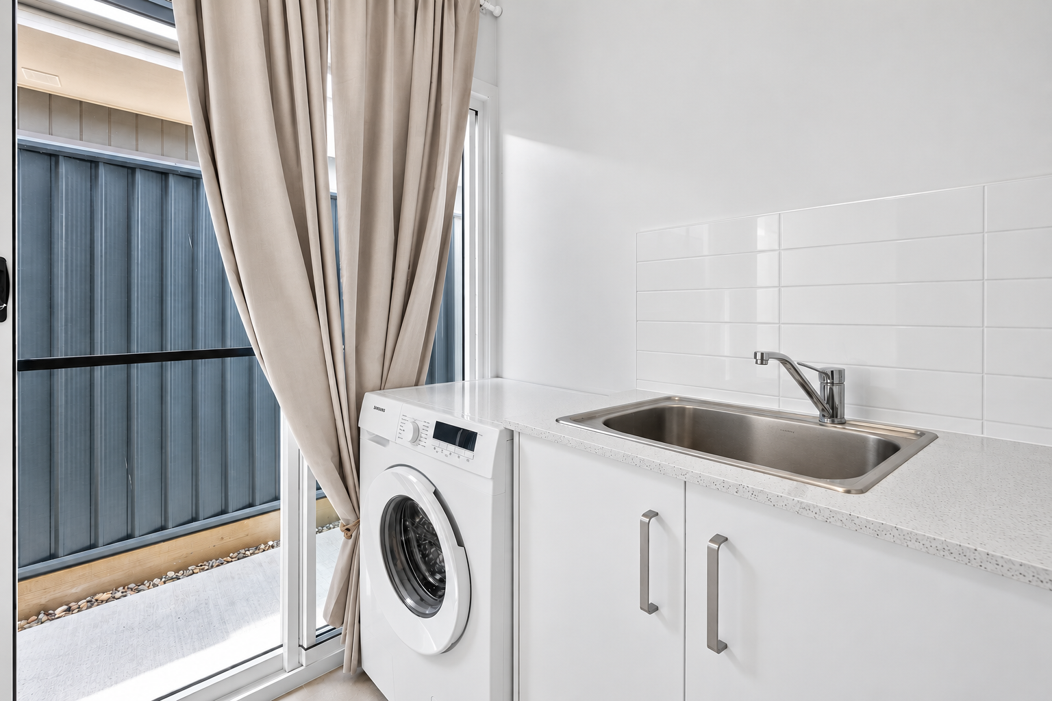 275/5 SERENITY DRIVE, ELI WATERS, QLD 4655 AUS