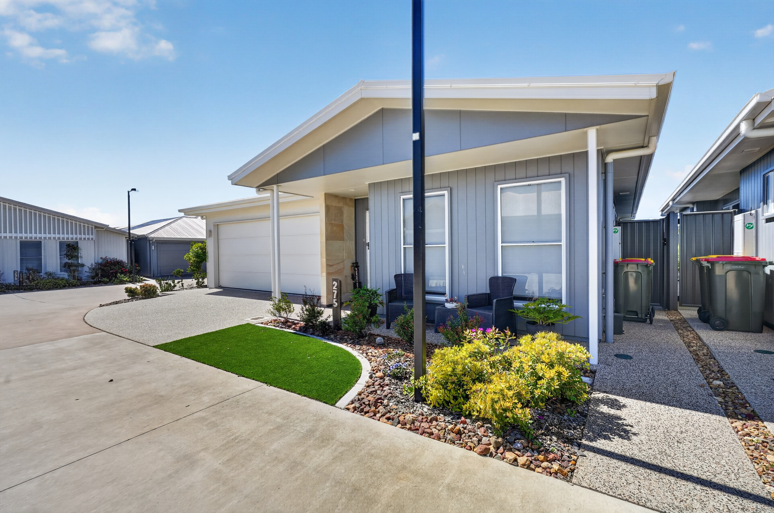 275/5 SERENITY DRIVE, ELI WATERS, QLD 4655 AUS