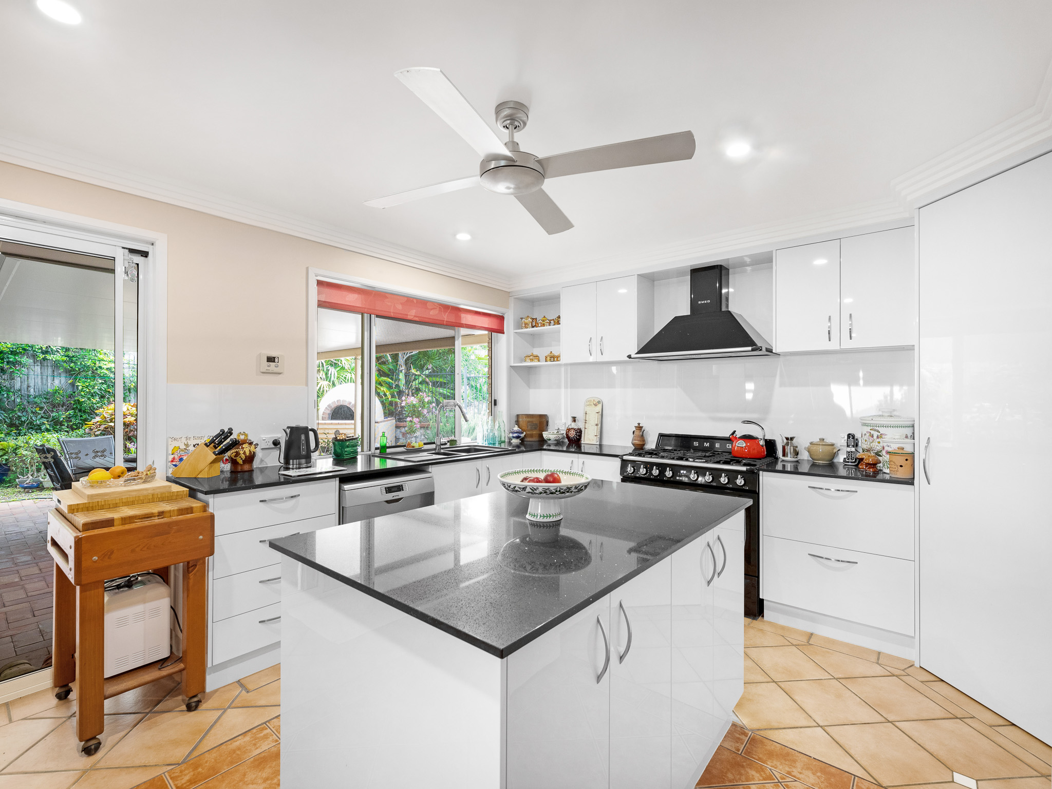 3 Faraday Court, URRAWEEN, QLD 4655 AUS