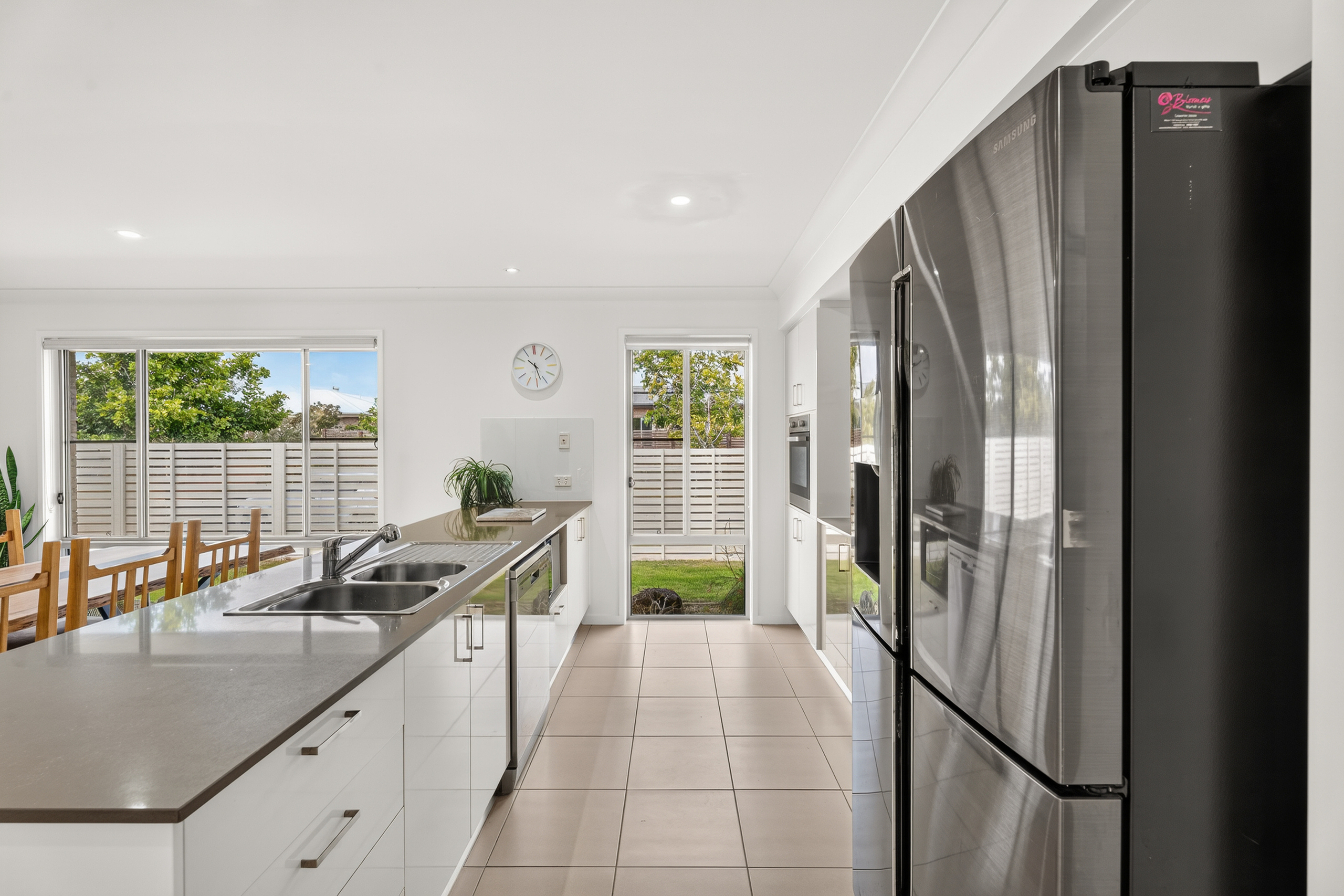10 Dawes Crescent, URRAWEEN, QLD 4655 AUS