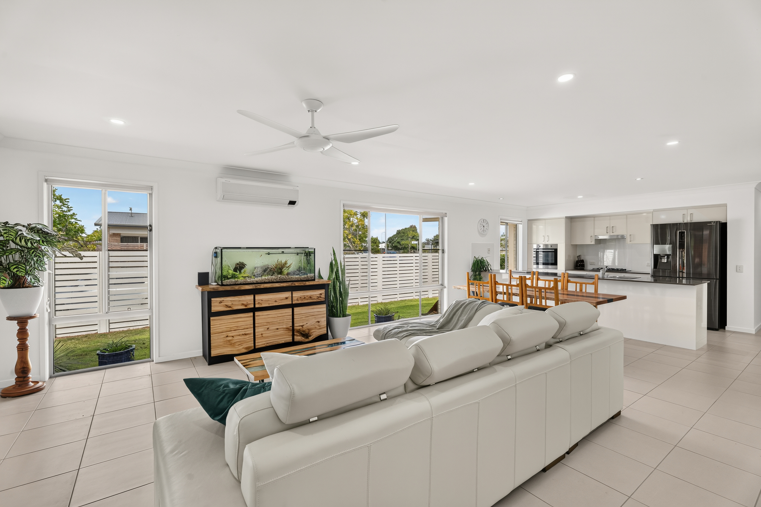 10 Dawes Crescent, URRAWEEN, QLD 4655 AUS