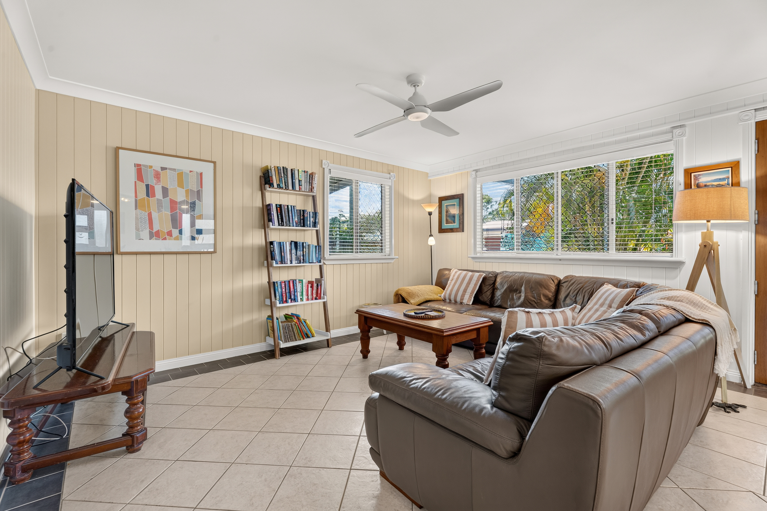 11 Hockley Lane, URANGAN, QLD 4655 AUS