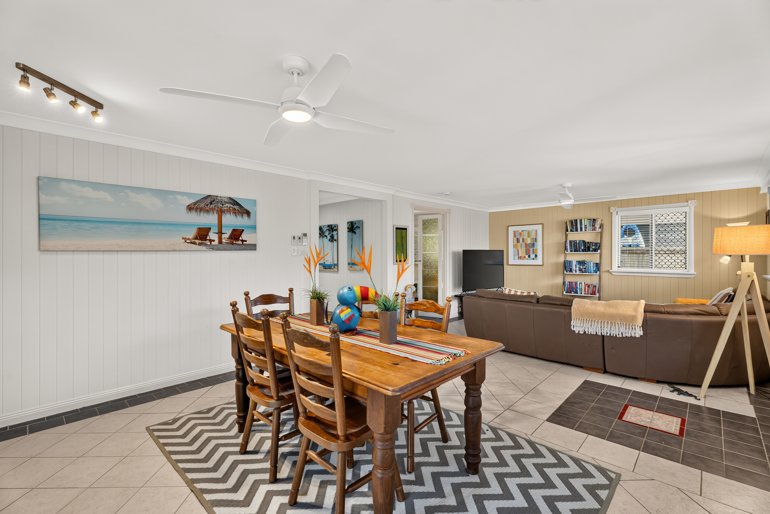11 Hockley Lane, URANGAN, QLD 4655 AUS